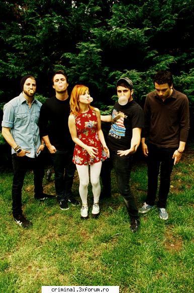 Paramore - omg incetati sa mai spuneti ca paramore sunt - trupe si artisti